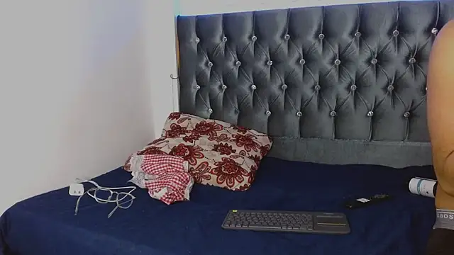 AntonellaAndNoah online show from March 2025 11:12:01 PM