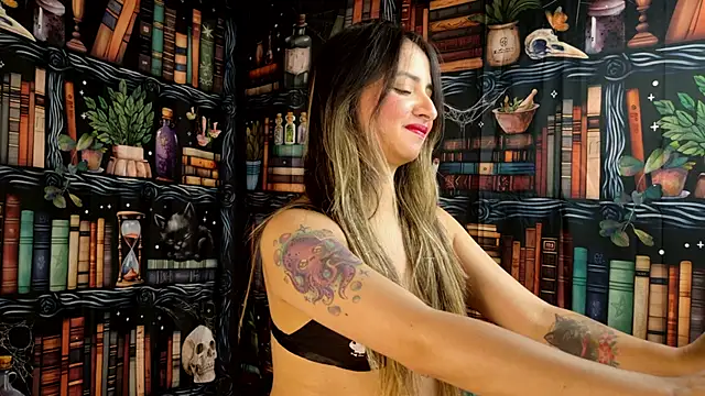 julietta   jackson online show from November 2025 07:28:01 PM