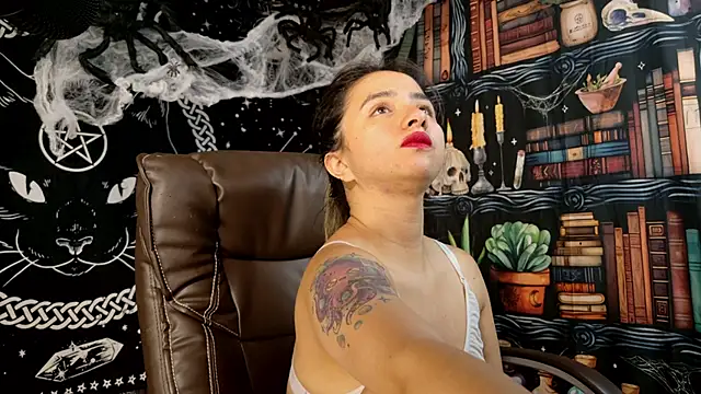 Snapshot of julietta___jackson chatting on October 2025 09:16:01 PM julietta jackson online show from October 2025 09:16:01 PM