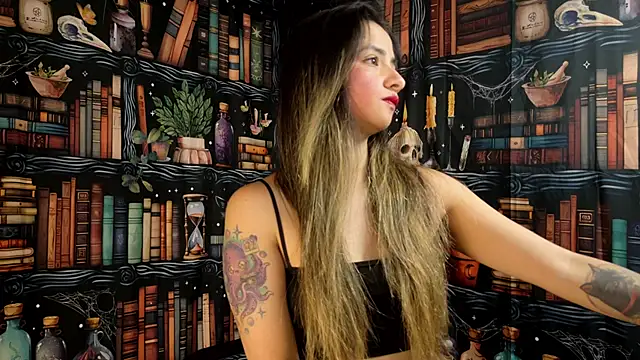 julietta   jackson online show from December 2025 08:30:02 PM