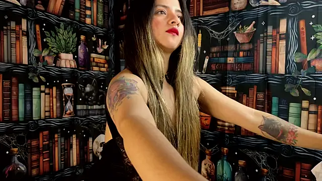 julietta   jackson online show from November 2025 09:25:01 PM