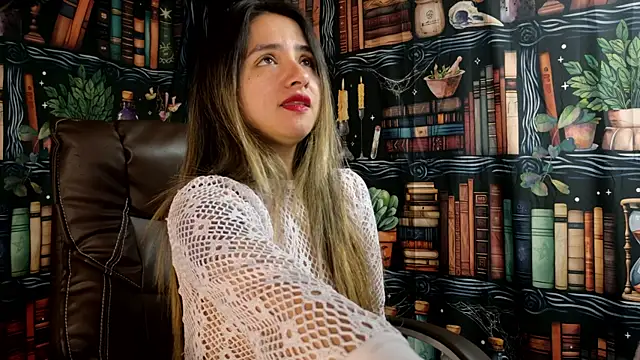 Snapshot of julietta___jackson chatting on September 2025 07:04:01 PM julietta jackson online show from September 2025 07:04:01 PM