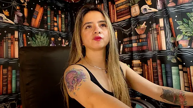 Snapshot of julietta___jackson chatting on March 2025 07:26:02 PM julietta jackson online show from March 2025 07:26:02 PM