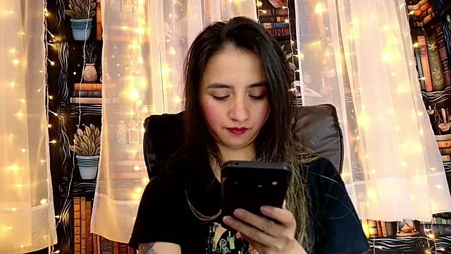 julietta   jackson online show from June 2026 10:00:02 PM