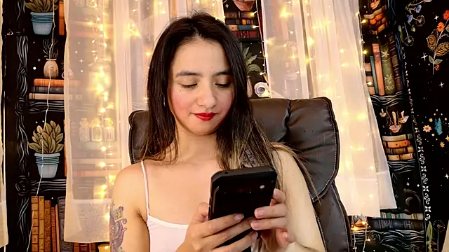 julietta   jackson online show from May 2026 10:39:01 PM