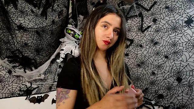 Snapshot of julietta___jackson chatting on October 2025 08:42:01 PM julietta jackson online show from October 2025 08:42:01 PM