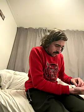 wolfwhite95 online show from November 2025 11:08:01 PM