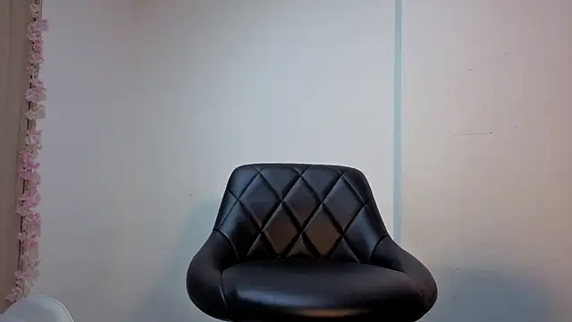 Mia adams66 online show from December 2025 02:44:01 AM