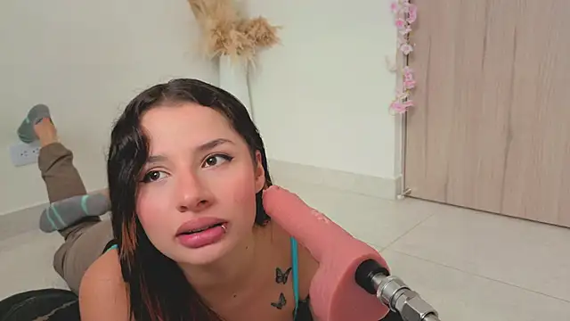 Mia adams66 online show from October 2025 06:55:02 PM