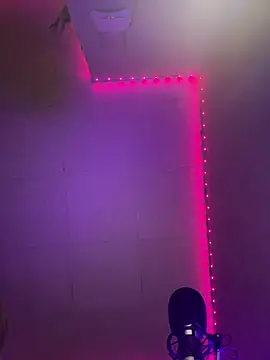 saint cat25 online show from November 2025 08:02:01 PM