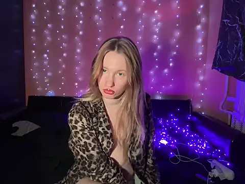 saint cat25 online show from March 2025 07:55:01 PM