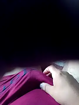 rayhot69 online show from April 2026 04:45:01 PM