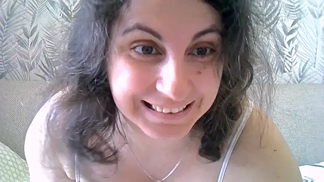 ShelaDiass online show from April 2026 04:08:02 AM