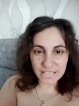 Snapshot of ShelaDiass chatting on January 2026 04:27:02 AM ShelaDiass online show from January 2026 04:27:02 AM