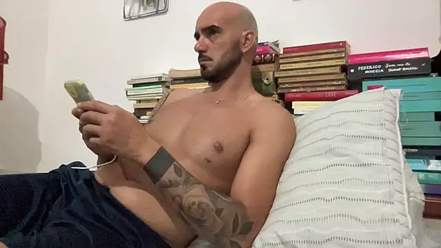alessandromori91 online show from June 2026 09:04:01 PM