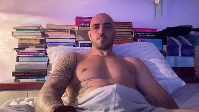 alessandromori91 online show from June 2026 09:34:01 PM