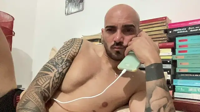 alessandromori91 online show from June 2026 10:15:01 PM
