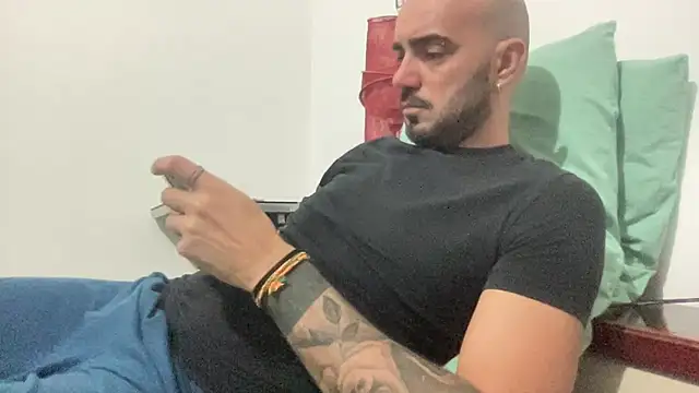 Snapshot of alessandromori91 chatting on September 2025 07:08:02 PM alessandromori91 online show from September 2025 07:08:02 PM