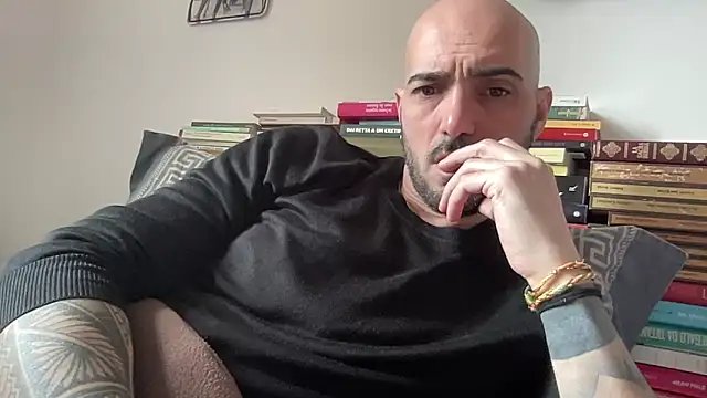 alessandromori91 online show from March 2026 03:12:02 PM