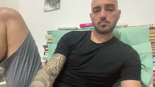 alessandromori91 online show from April 2026 08:57:02 PM