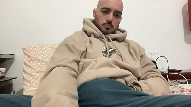 Snapshot of alessandromori91 chatting on January 2026 09:00:02 PM alessandromori91 online show from January 2026 09:00:02 PM