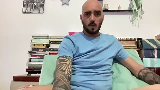 alessandromori91 online show from April 2026 08:29:02 PM