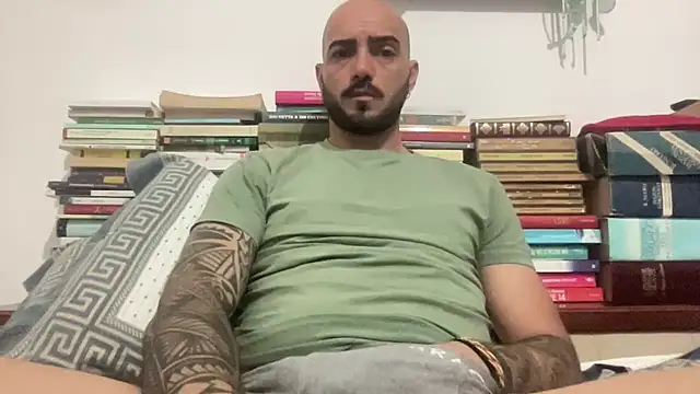 alessandromori91 online show from May 2026 10:19:02 PM