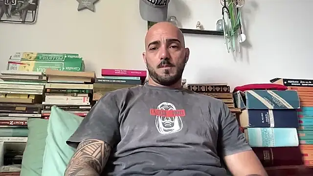 alessandromori91 online show from May 2026 08:27:01 AM