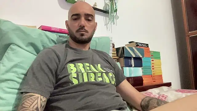 alessandromori91 online show from May 2026 09:40:02 PM