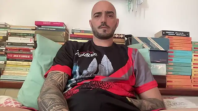alessandromori91 online show from April 2026 03:35:02 PM