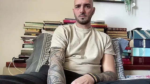 alessandromori91 online show from March 2026 10:07:02 AM