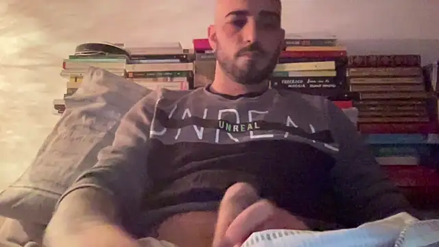 alessandromori91 online show from March 2026 10:04:01 PM