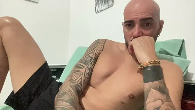 Snapshot of alessandromori91 chatting on September 2025 08:08:01 PM alessandromori91 online show from September 2025 08:08:01 PM