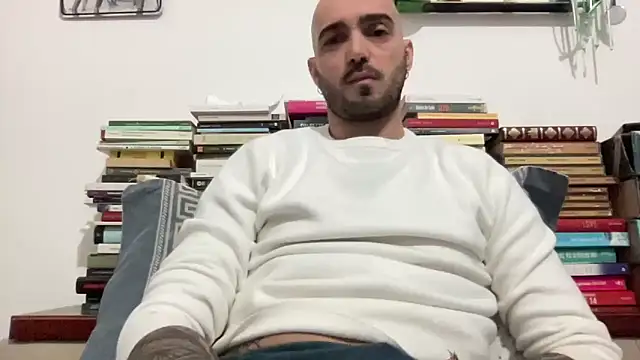 alessandromori91 online show from March 2026 10:22:01 PM