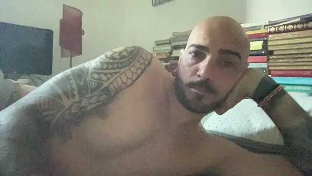 alessandromori91 online show from May 2026 05:49:01 AM