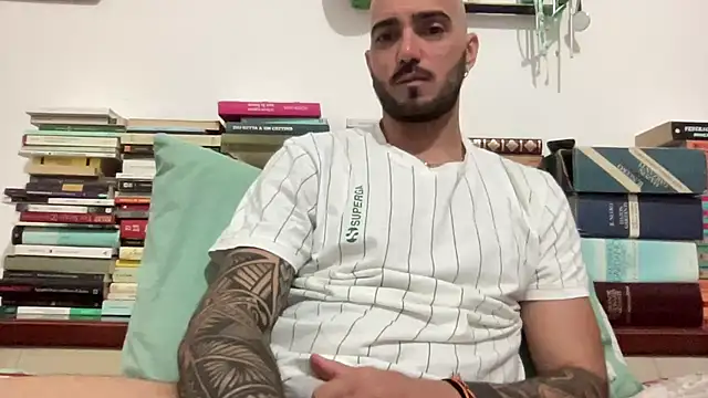 alessandromori91 online show from April 2026 09:12:01 PM