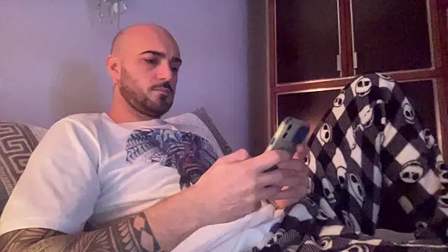 Snapshot of alessandromori91 chatting on December 2025 09:26:01 PM alessandromori91 online show from December 2025 09:26:01 PM