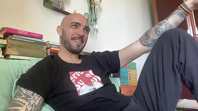 alessandromori91 online show from April 2026 09:11:02 AM