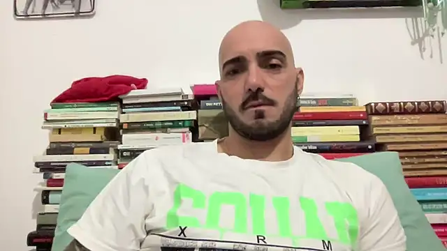 alessandromori91 online show from April 2026 07:59:02 PM