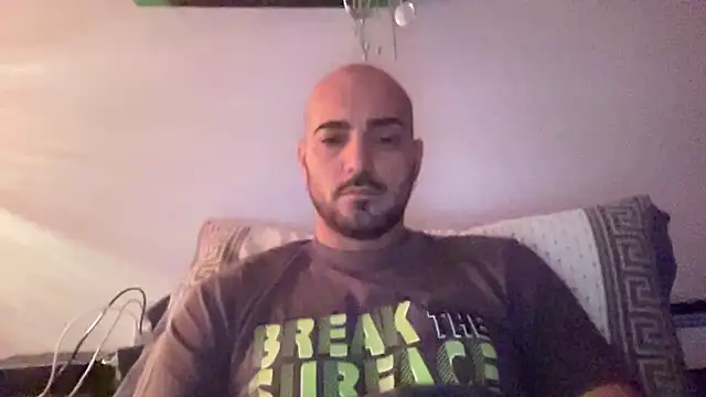 Snapshot of alessandromori91 chatting on December 2025 12:57:02 AM alessandromori91 online show from December 2025 12:57:02 AM