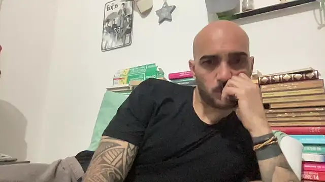 alessandromori91 online show from May 2026 11:19:01 PM