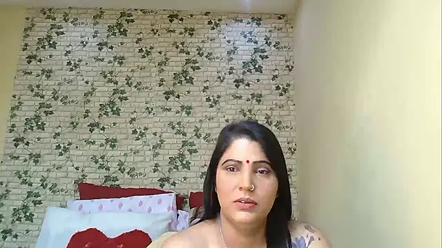 Snapshot of XIndianintimacy chatting on June 2026 06:02:01 PM XIndianintimacy online show from June 2026 06:02:01 PM