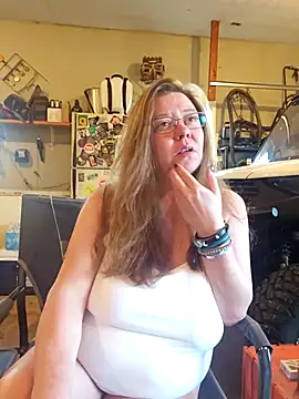 MsShelby40 online show from March 2026 10:57:02 PM