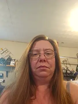 Snapshot of MsShelby40 chatting on June 2026 07:40:02 PM MsShelby40 online show from June 2026 07:40:02 PM