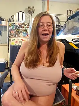 MsShelby40 online show from October 2025 08:42:01 PM