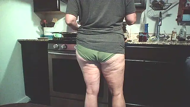 Big-Tits-McGee online show from September 2025 12:33:01 PM
