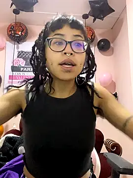 Violetta Suky online show from October 2025 01:12:02 PM