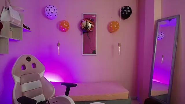 Violetta Suky online show from October 2025 03:58:01 AM