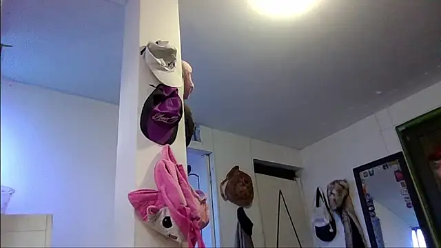 Violetta Suky online show from December 2025 12:04:02 PM