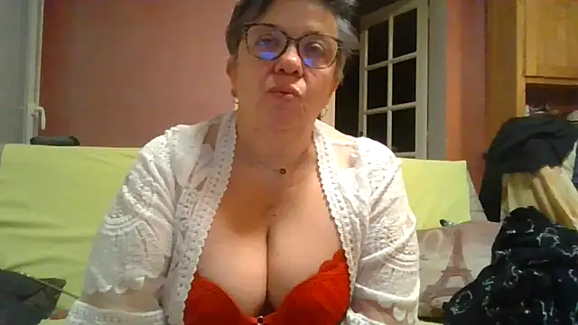 Vandeae44 online show from February 2026 08:49:02 PM